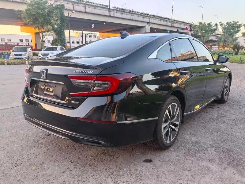 2022 Honda Accord Hybrid 2.0L Phantom Night Edition — миниатюра 6