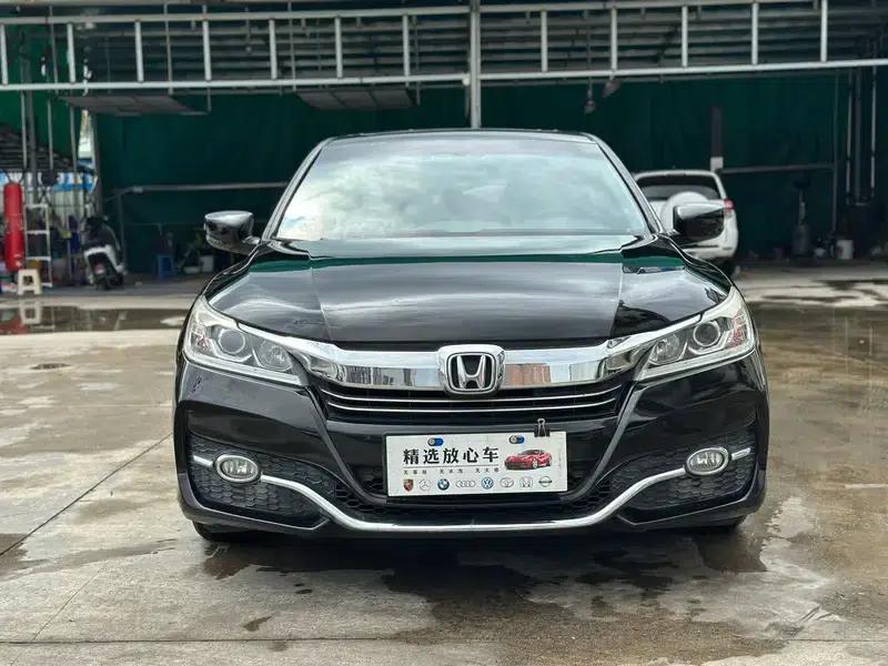 Accord 2016 2.0L Elite Edition — миниатюра 2