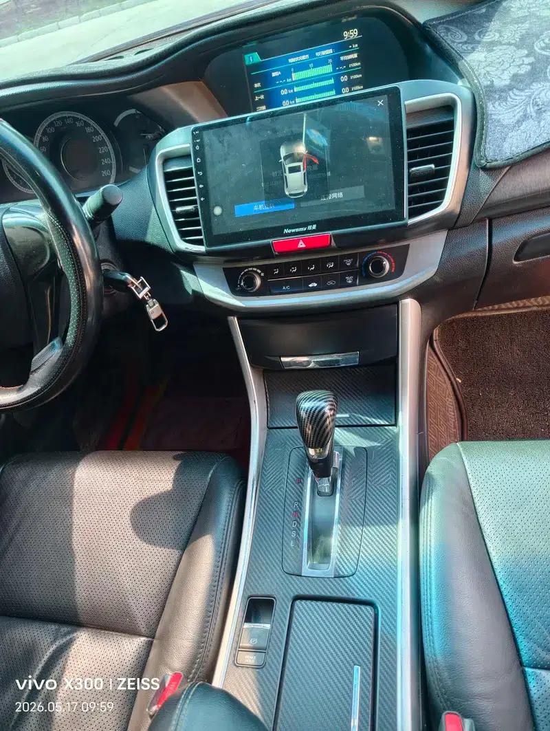 2015 Honda Accord 2.0L LX Comfort Edition — миниатюра 11