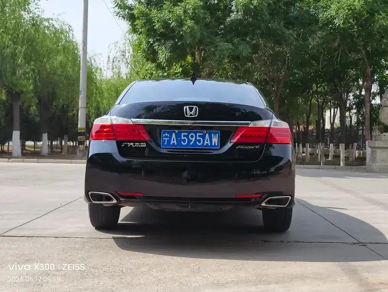 2015 Honda Accord 2.0L LX Comfort Edition — миниатюра 5