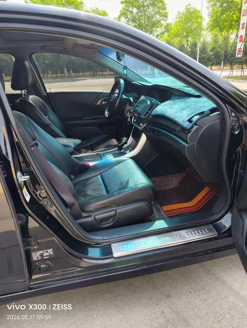 2015 Honda Accord 2.0L LX Comfort Edition — миниатюра 8