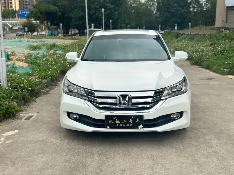 2014 Honda Accord 2.4L EXN Luxury Navigation Edition — миниатюра 2