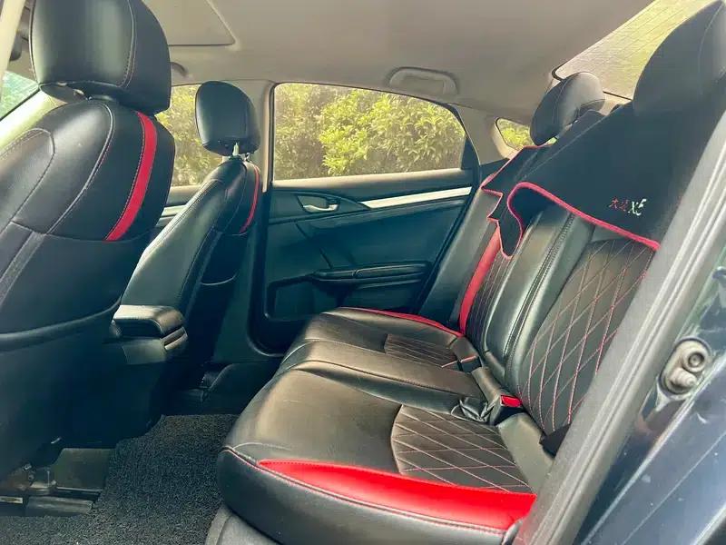 2016 Civic 220TURBO CVT Luxury Edition — миниатюра 10