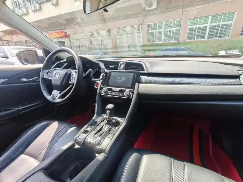 2016 Civic 220TURBO CVT Premium Edition — миниатюра 17