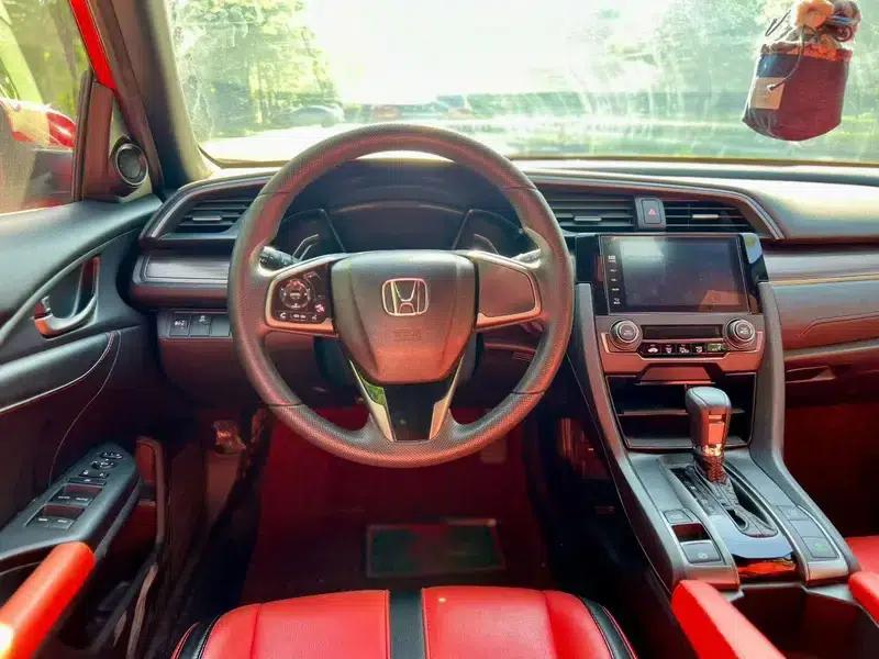 2020 Civic Hatchaback 220TURBO CVT New Elite — миниатюра 8