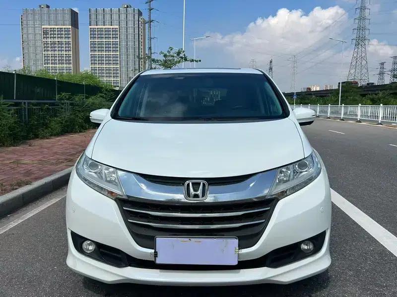 2015 Odyssey 2.4L Luxury Edition — миниатюра 2