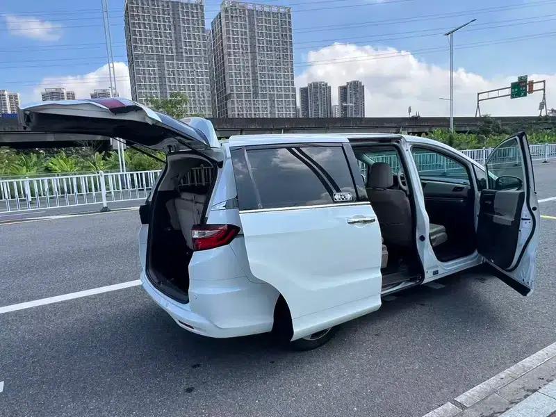2015 Odyssey 2.4L Luxury Edition — миниатюра 11