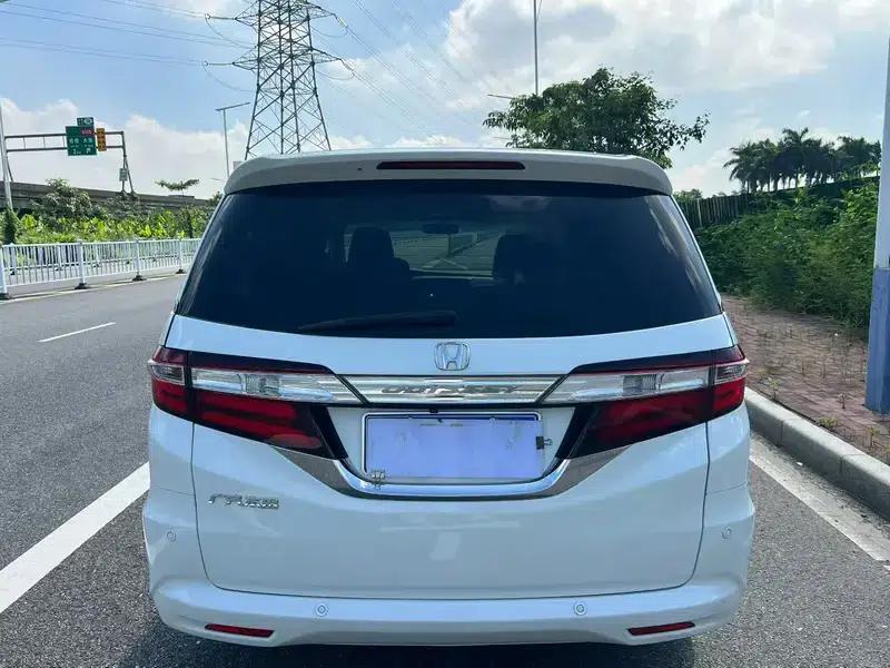 2015 Odyssey 2.4L Luxury Edition — миниатюра 5
