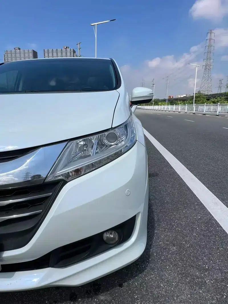 2015 Odyssey 2.4L Luxury Edition — миниатюра 7