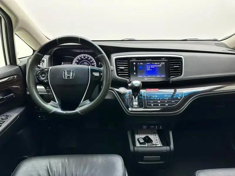 2018 Odyssey 2.4L Luxury Edition — миниатюра 11
