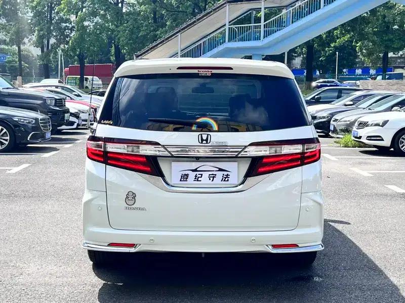 2015 Odyssey Facelift 2.4L Supreme Edition — миниатюра 5