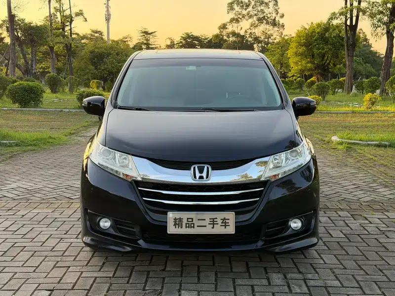 2015 Odyssey 2.4L Luxury Edition — миниатюра 2