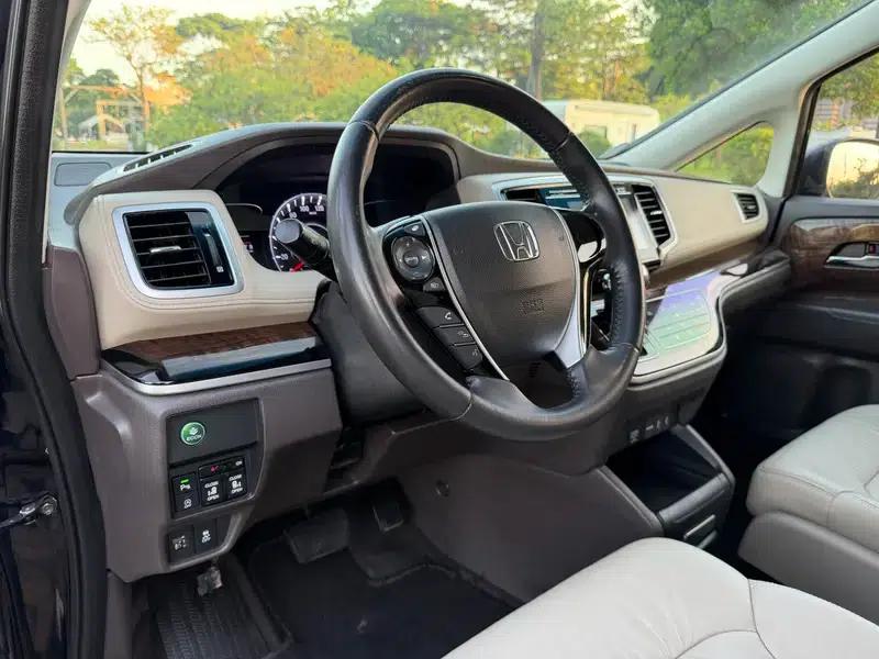 2015 Odyssey 2.4L Luxury Edition — миниатюра 14