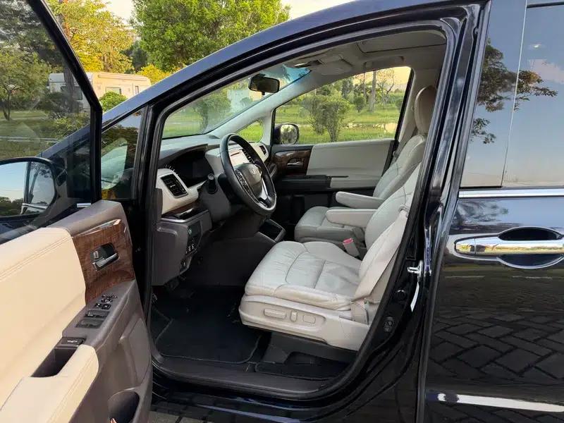 2015 Odyssey 2.4L Luxury Edition — миниатюра 15