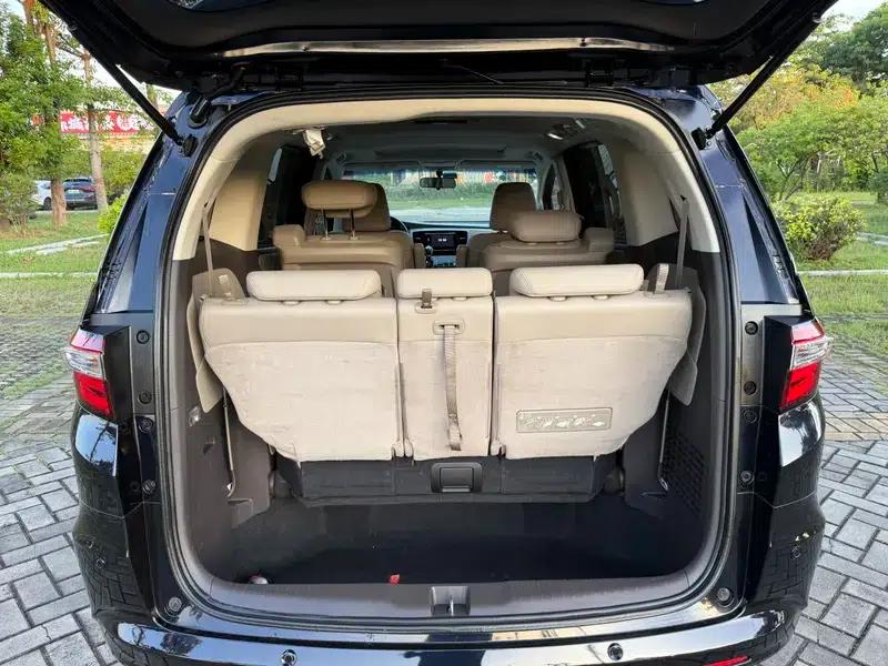 2015 Odyssey 2.4L Luxury Edition — миниатюра 17