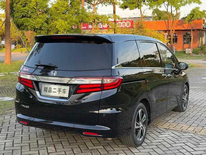 2015 Odyssey 2.4L Luxury Edition — миниатюра 7