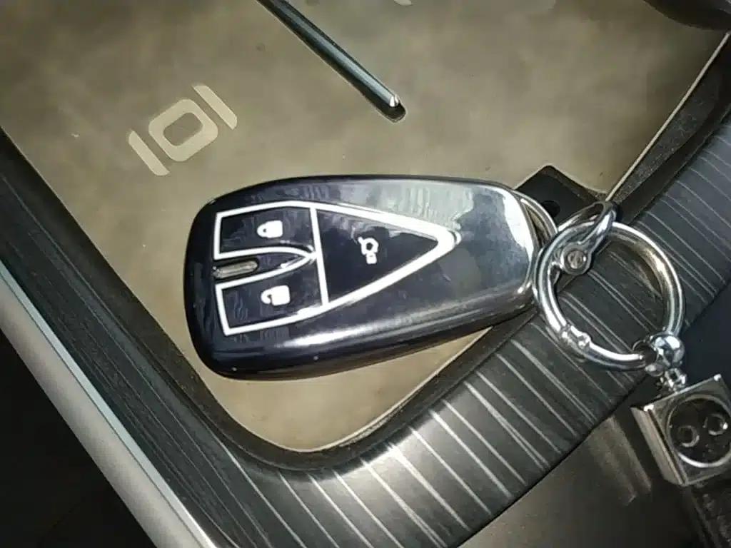 Changan Qiyuan Q05 Classic 2025 Model - Truly Delicious Edition 125 Superior Version — миниатюра 9