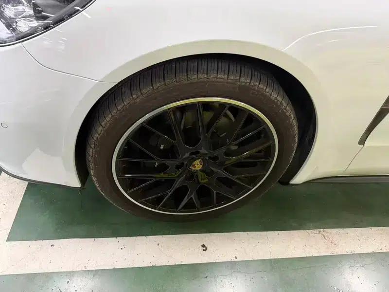 2022 Panamera Executive Long Wheelbase Platinum Edition 2.9T — миниатюра 4