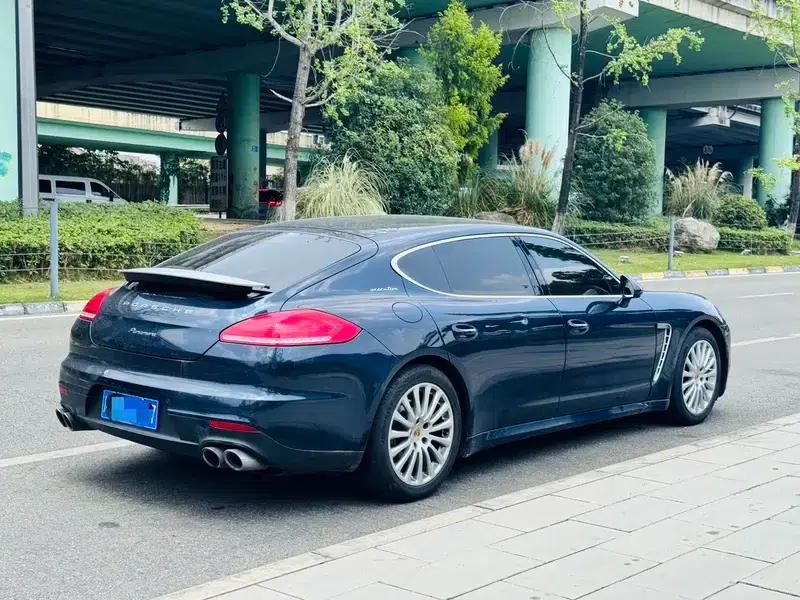 Panamera 2016 Panamera Executive Edition 3.0T — миниатюра 6