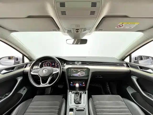 2020 Volkswagen Passat 380TSI DSG Luxury — миниатюра 9