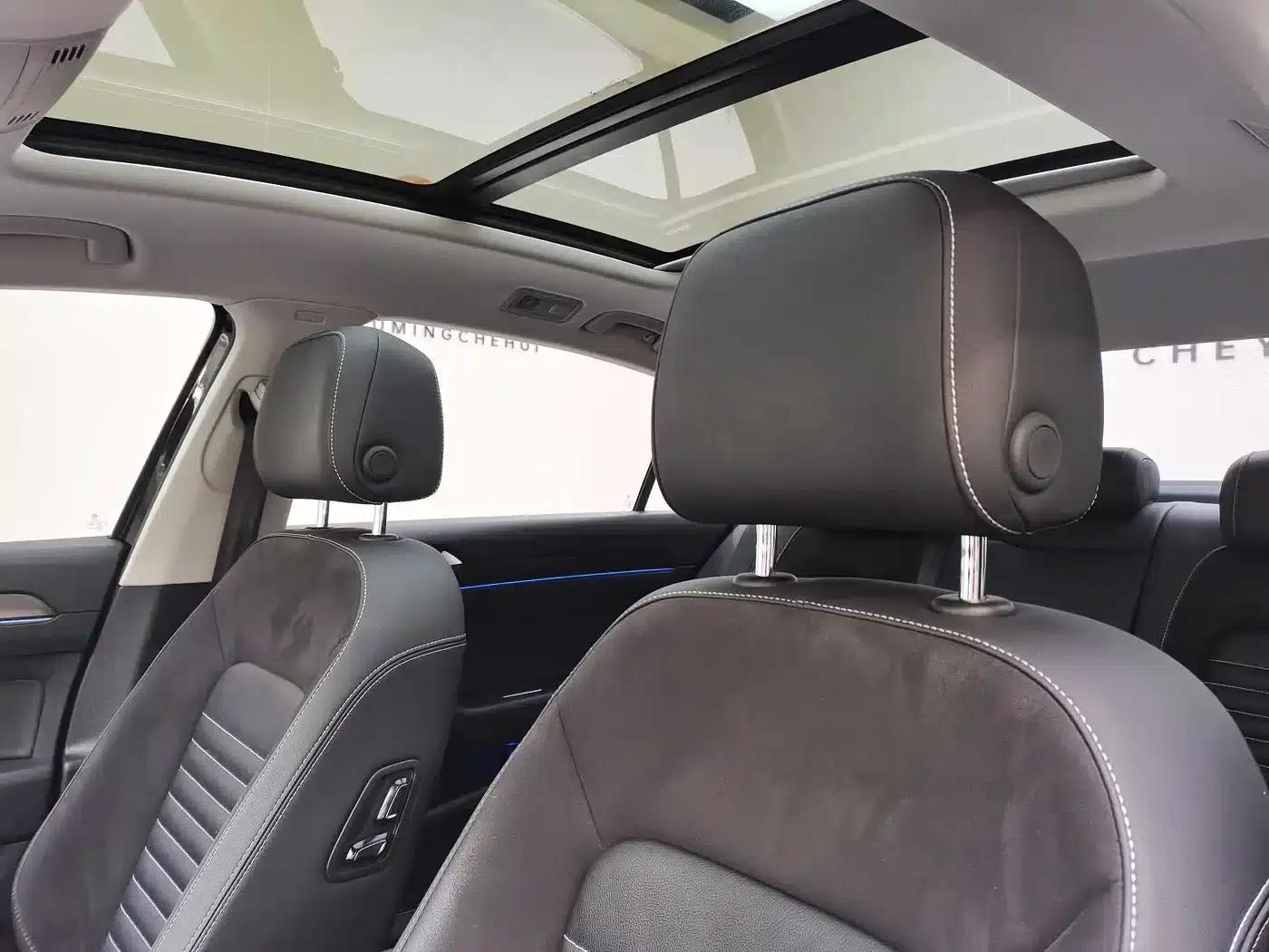 2020 Volkswagen Passat 330TSI DSG Leading Edition — миниатюра 13