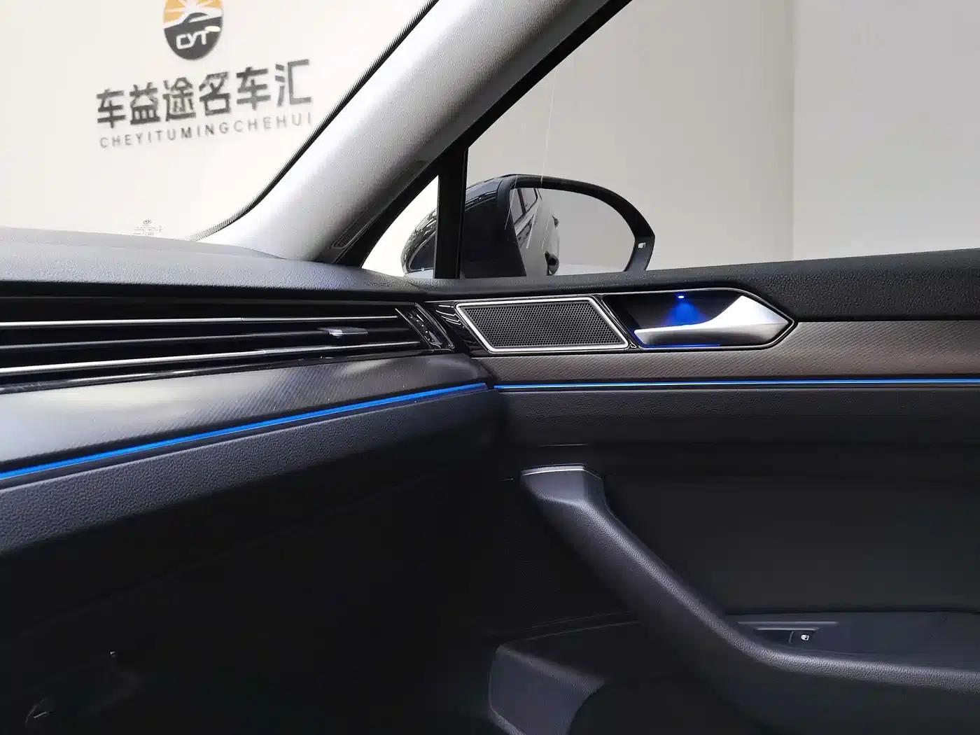 2020 Volkswagen Passat 330TSI DSG Leading Edition — миниатюра 26