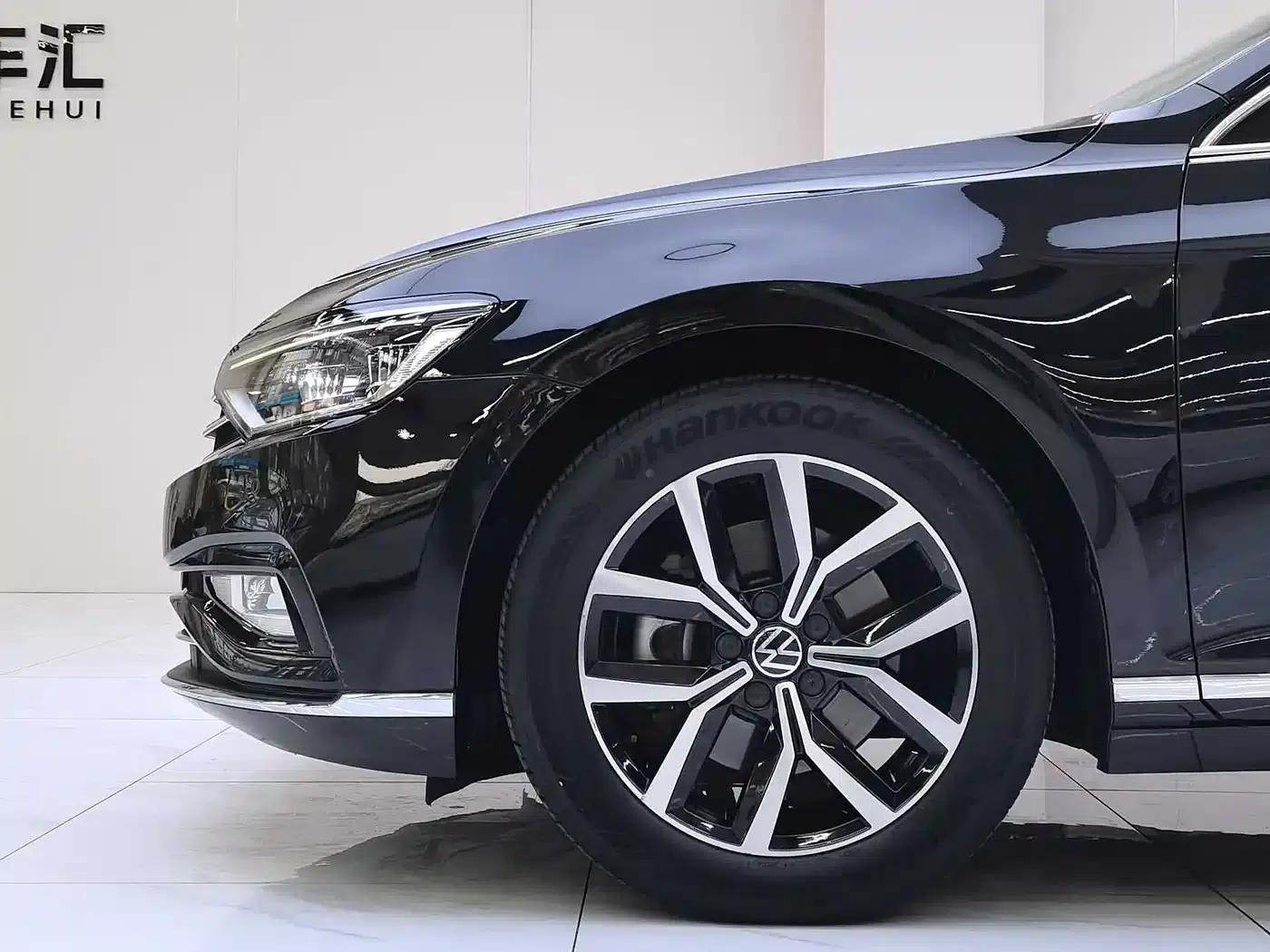 2020 Volkswagen Passat 330TSI DSG Leading Edition — миниатюра 9