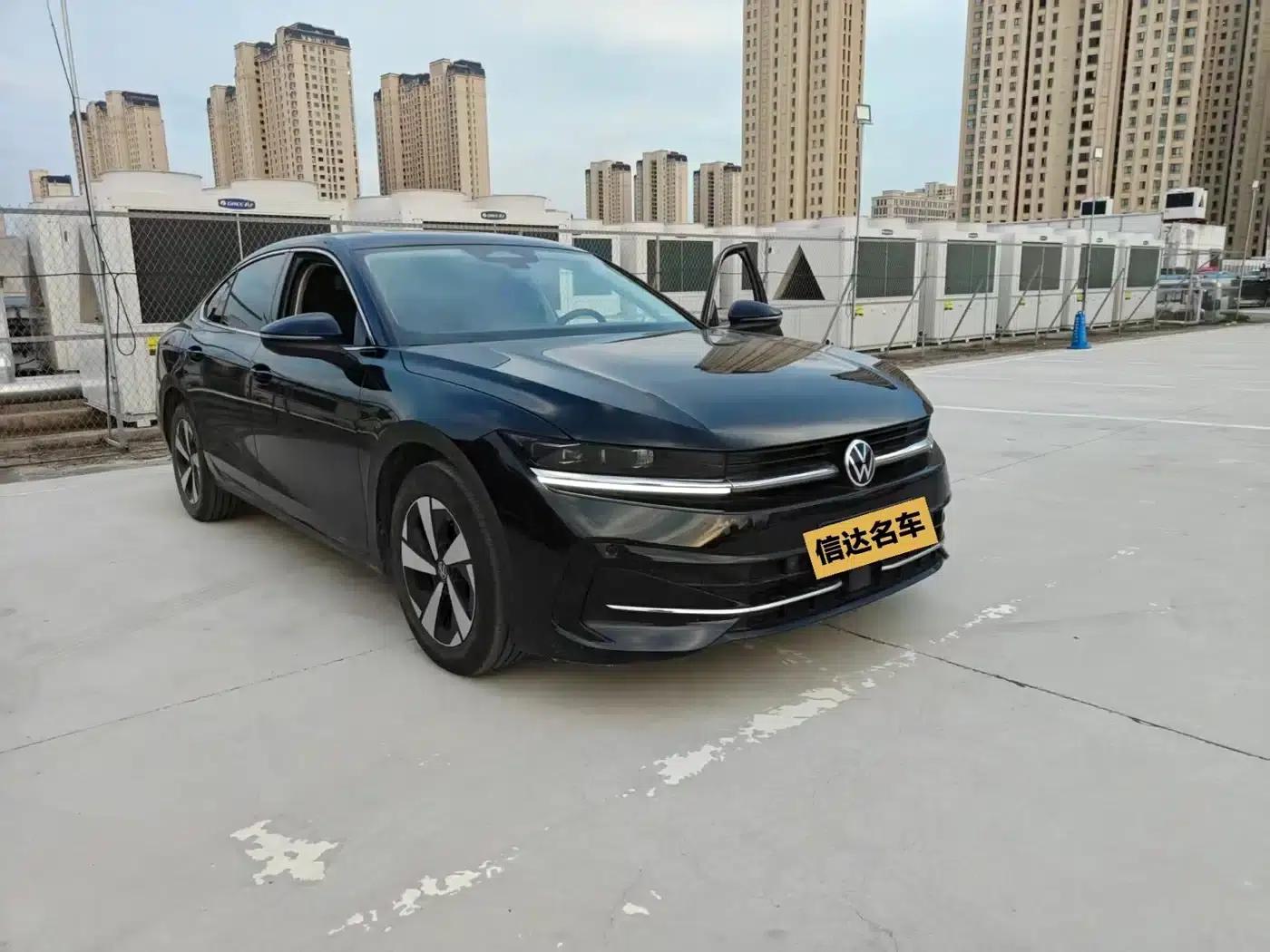 2024 Volkswagen Passat 380TSI DSG Premium Edition — миниатюра 2