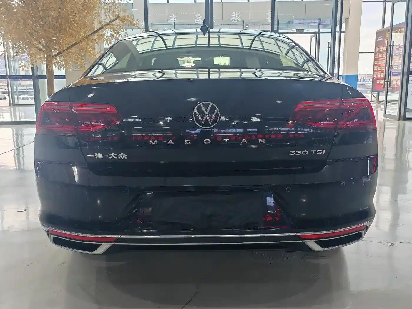 2020 Volkswagen Passat 330TSI DSG Luxury — миниатюра 22