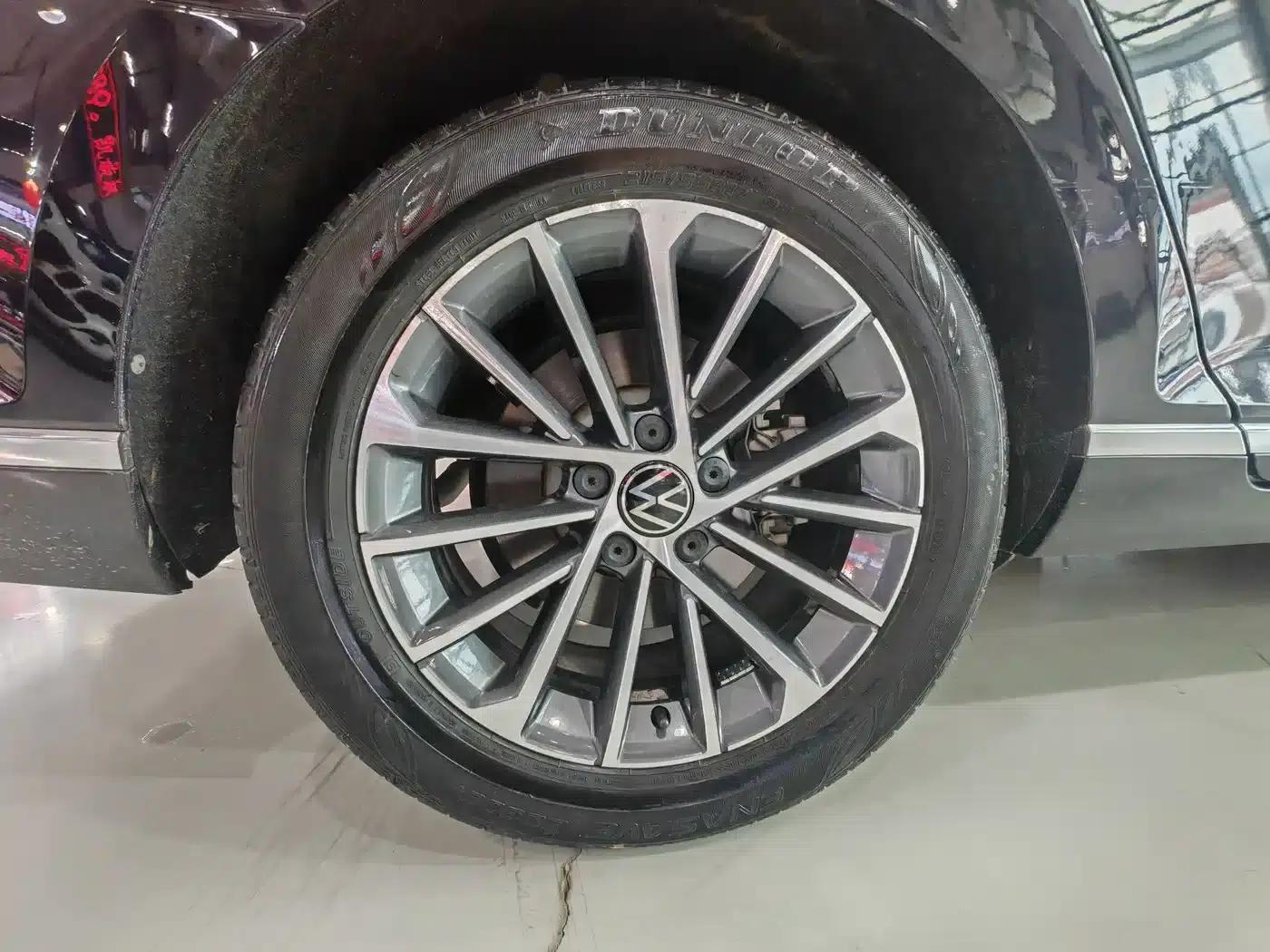 2020 Volkswagen Passat 330TSI DSG Luxury — миниатюра 28