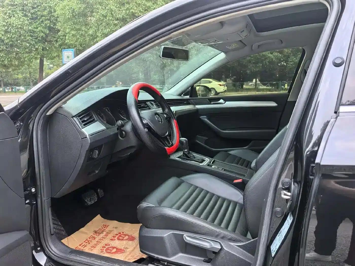 2019 Volkswagen Magotan 280TSI DSG Comfort Model (China VI Emission Standard) — миниатюра 3