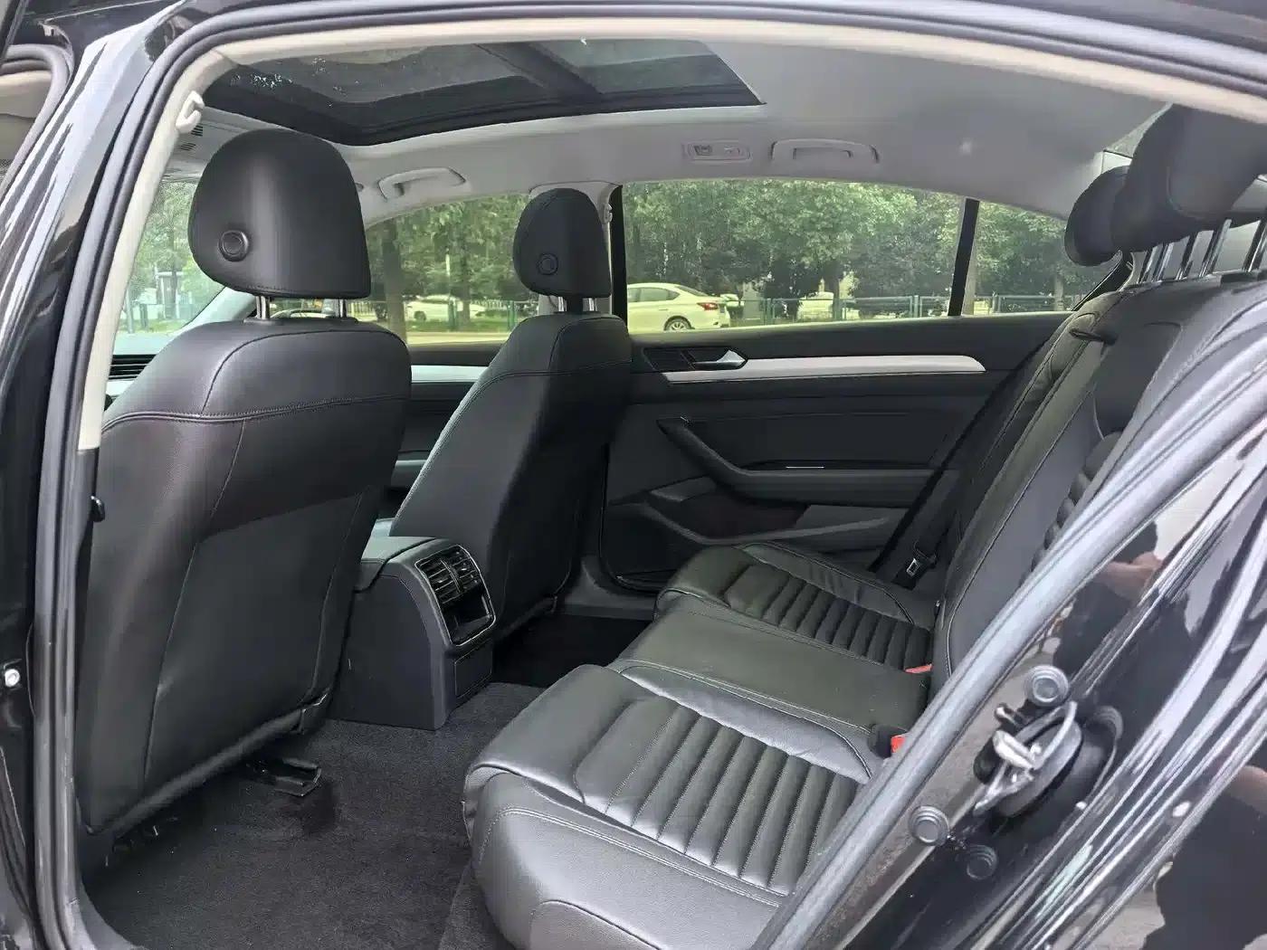 2019 Volkswagen Magotan 280TSI DSG Comfort Model (China VI Emission Standard) — миниатюра 4