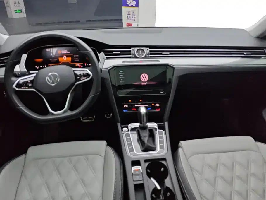 Volkswagen Magotan 2023 2 Millionth Unit Commemorative Edition 330TSI DSG Leading Model — миниатюра 12