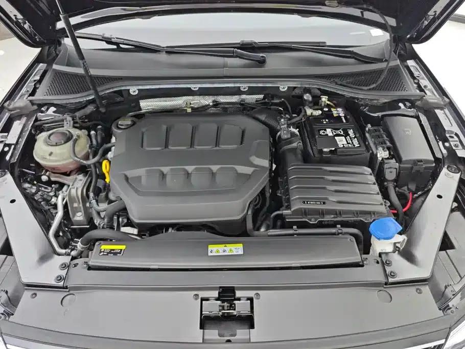 Volkswagen Magotan 2023 2 Millionth Unit Commemorative Edition 330TSI DSG Leading Model — миниатюра 10