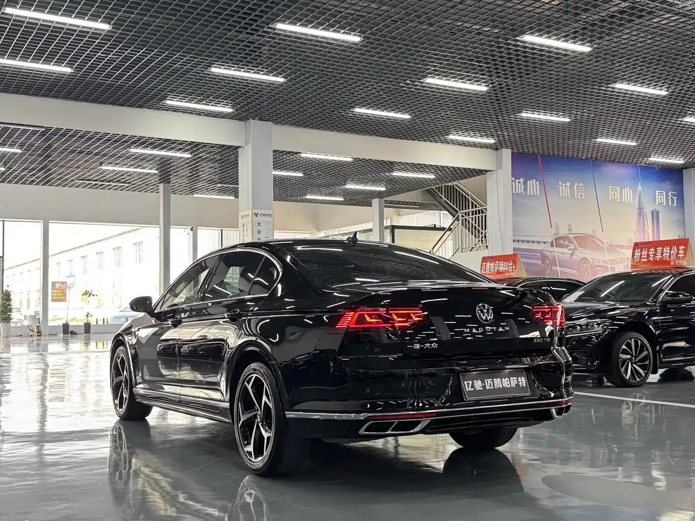 Volkswagen Magotan 2023 2 Millionth Unit Commemorative Edition 330TSI DSG Luxury — миниатюра 7
