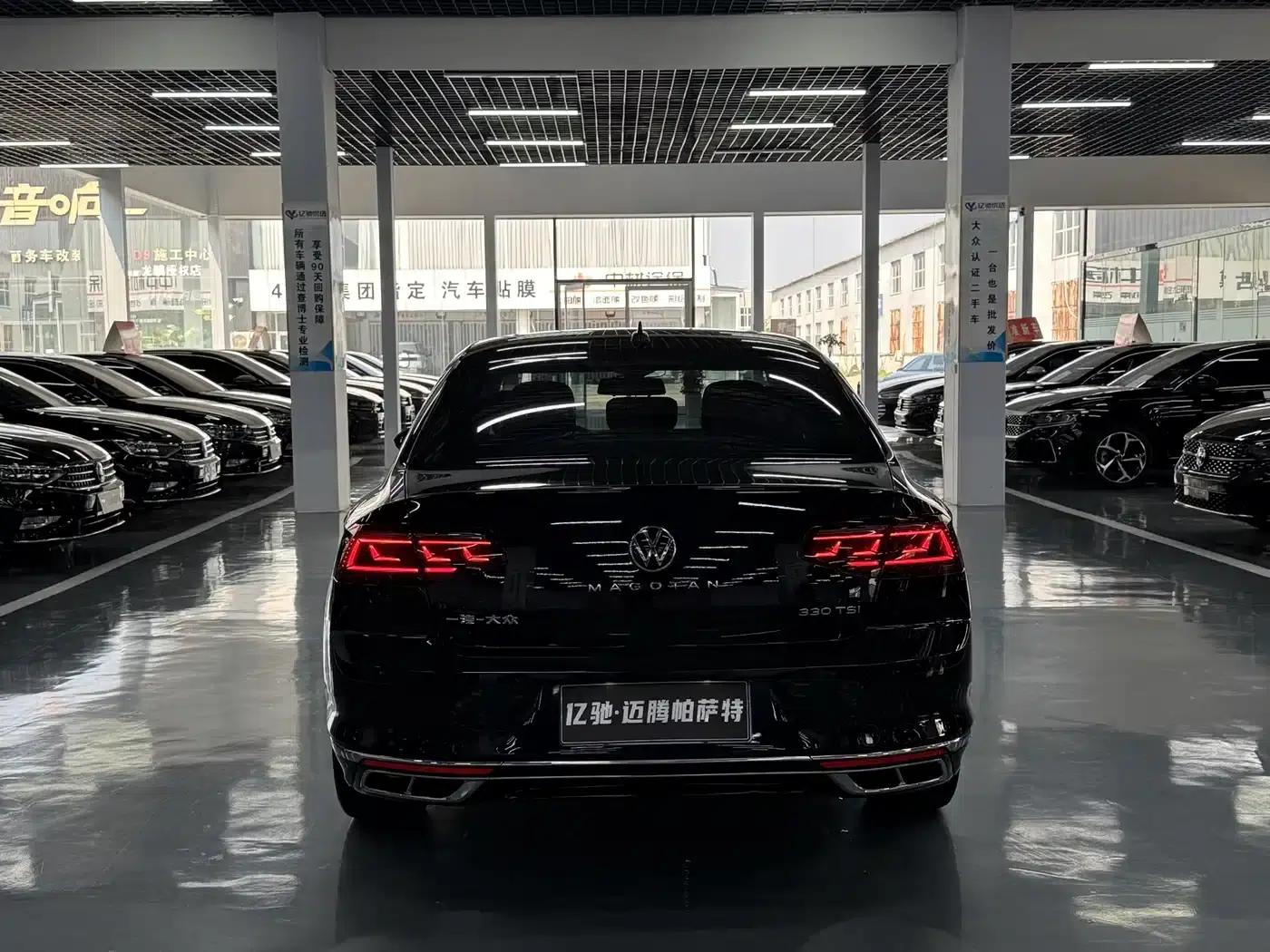 Volkswagen Magotan 2023 2 Millionth Unit Commemorative Edition 330TSI DSG Luxury — миниатюра 8