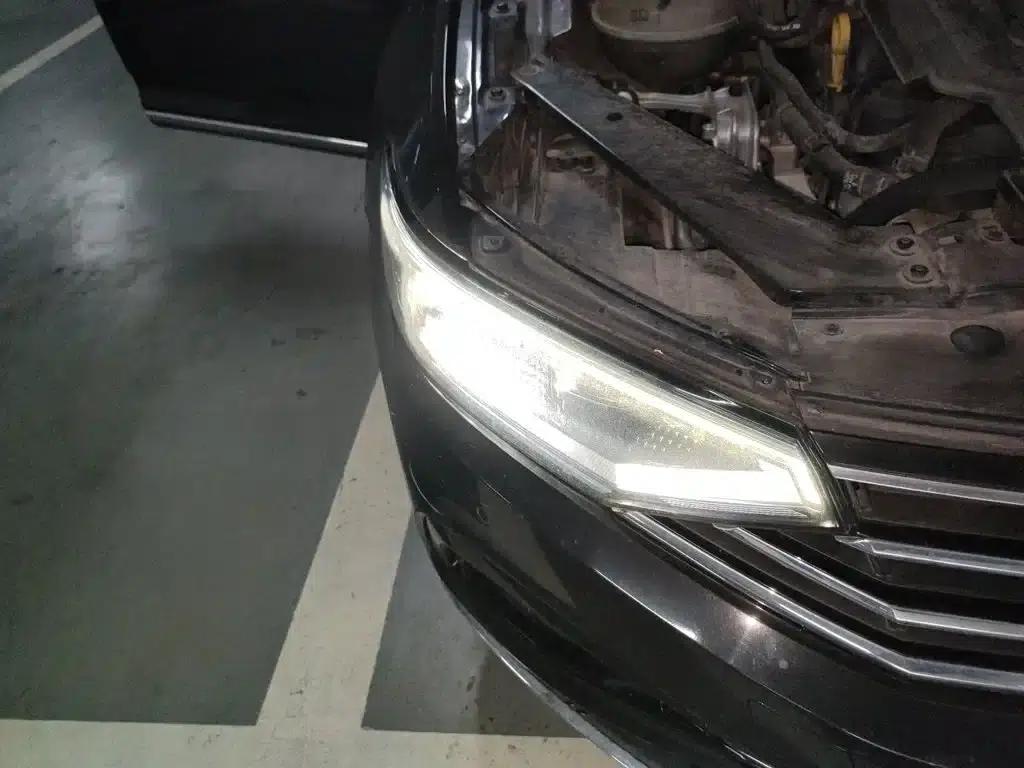 2020 Volkswagen Passat 330TSI DSG Leading Edition — миниатюра 7