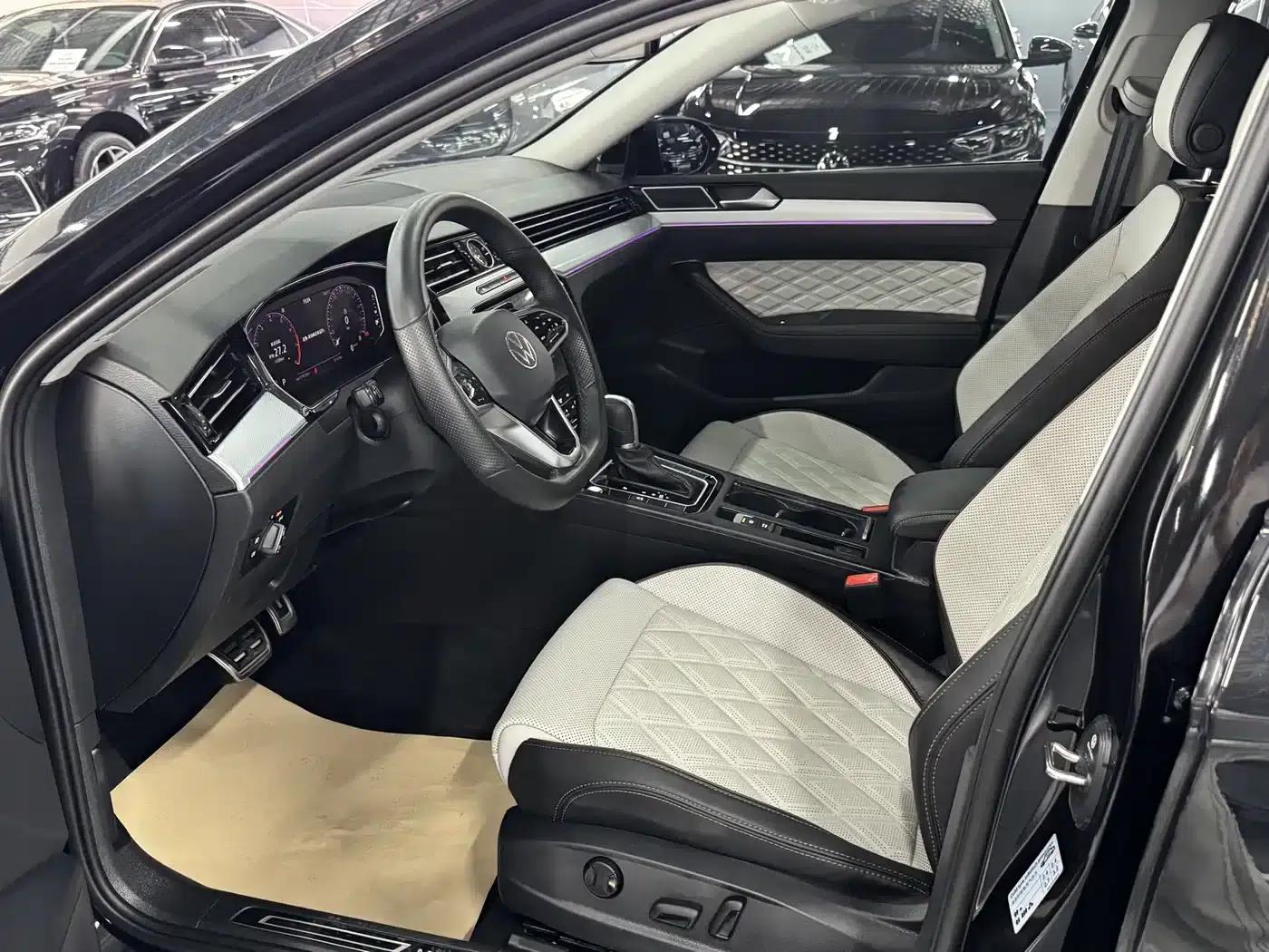 2024 Volkswagen Magotan 330TSI DSG Luxury Edition (2 Million Units Limited Edition) — миниатюра 7