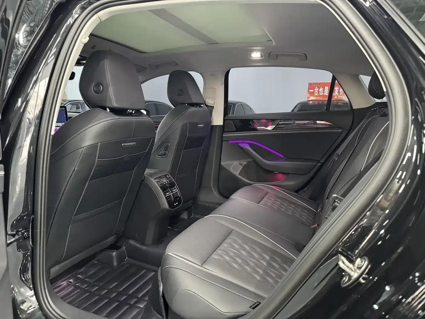 2024 Volkswagen Passat 380TSI DSG Premium Edition with Magotan Package — миниатюра 8