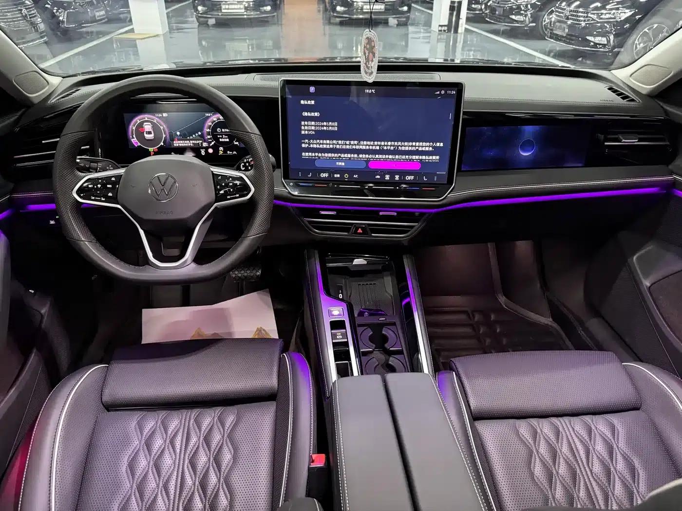 2024 Volkswagen Passat 380TSI DSG Premium Edition with Magotan Package — миниатюра 9