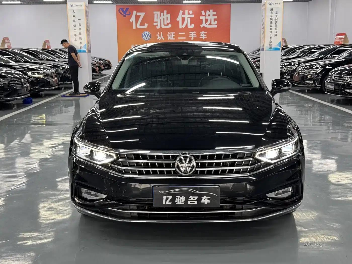 2020 Volkswagen Passat 380TSI DSG Premium — миниатюра 2