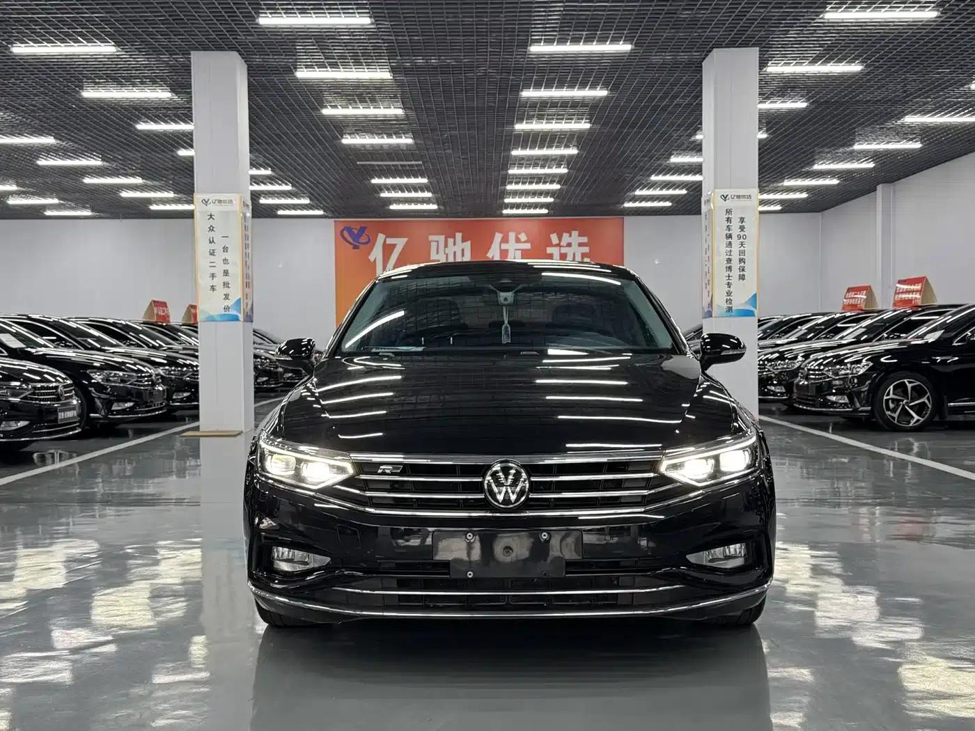 2020 Volkswagen Passat 380TSI DSG Luxury — миниатюра 2