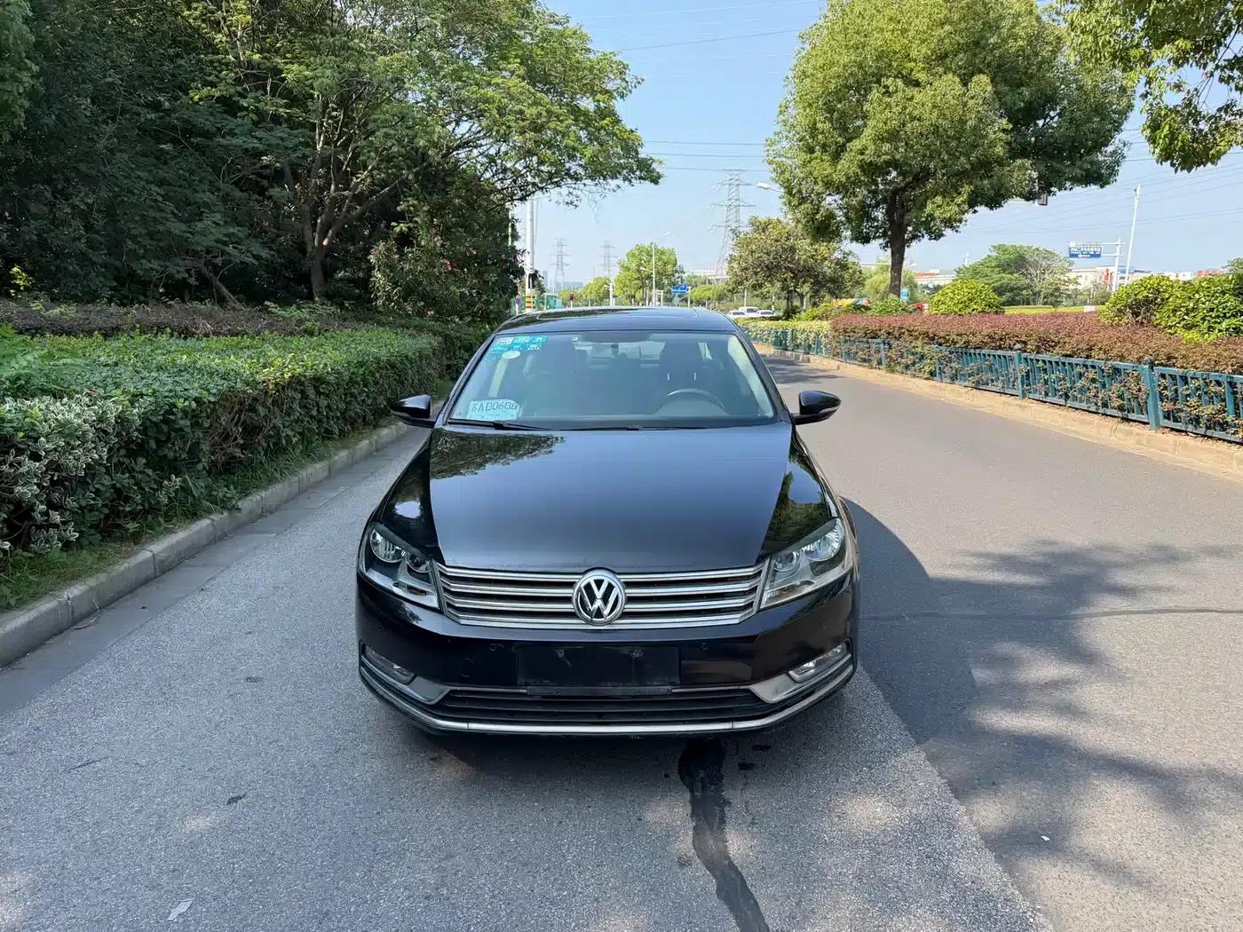 2015 Volkswagen Passat 1.8TSI Leading Edition — миниатюра 2