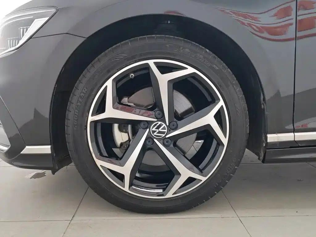 Volkswagen Magotan 2023 2 Millionth Unit Commemorative Edition 330TSI DSG Luxury — миниатюра 17