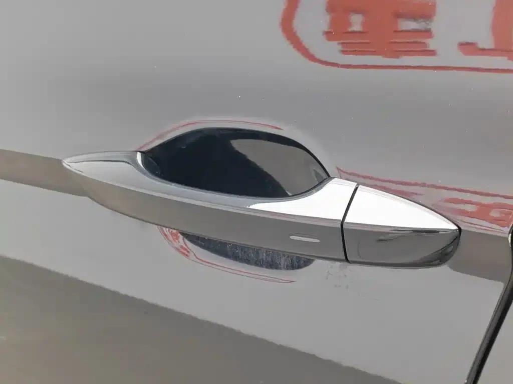 Volkswagen Magotan 2023 2 Millionth Unit Commemorative Edition 330TSI DSG Luxury — миниатюра 18
