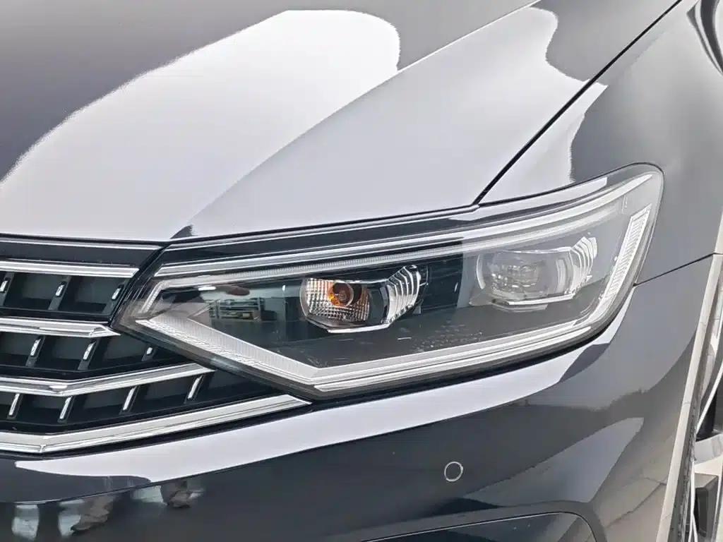 Volkswagen Magotan 2023 2 Millionth Unit Commemorative Edition 330TSI DSG Luxury — миниатюра 7