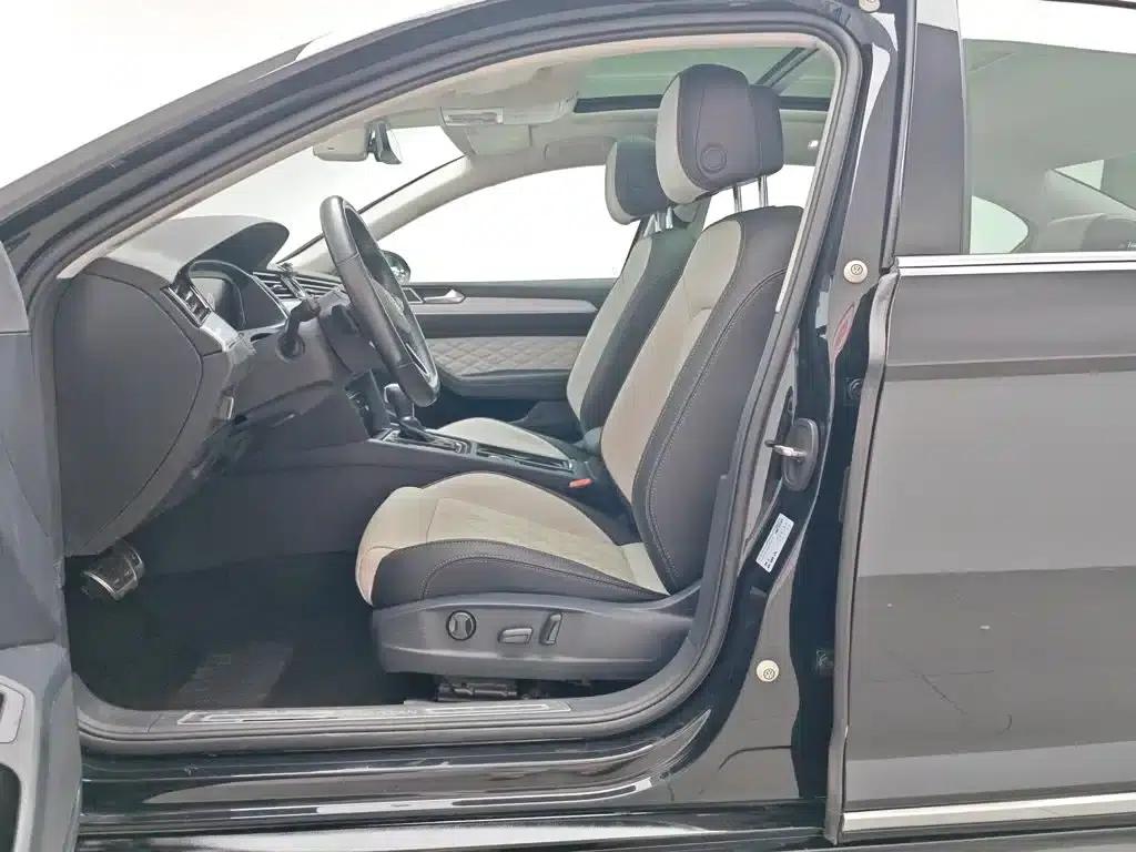 Volkswagen Magotan 2023 2 Millionth Unit Commemorative Edition 330TSI DSG Luxury — миниатюра 10
