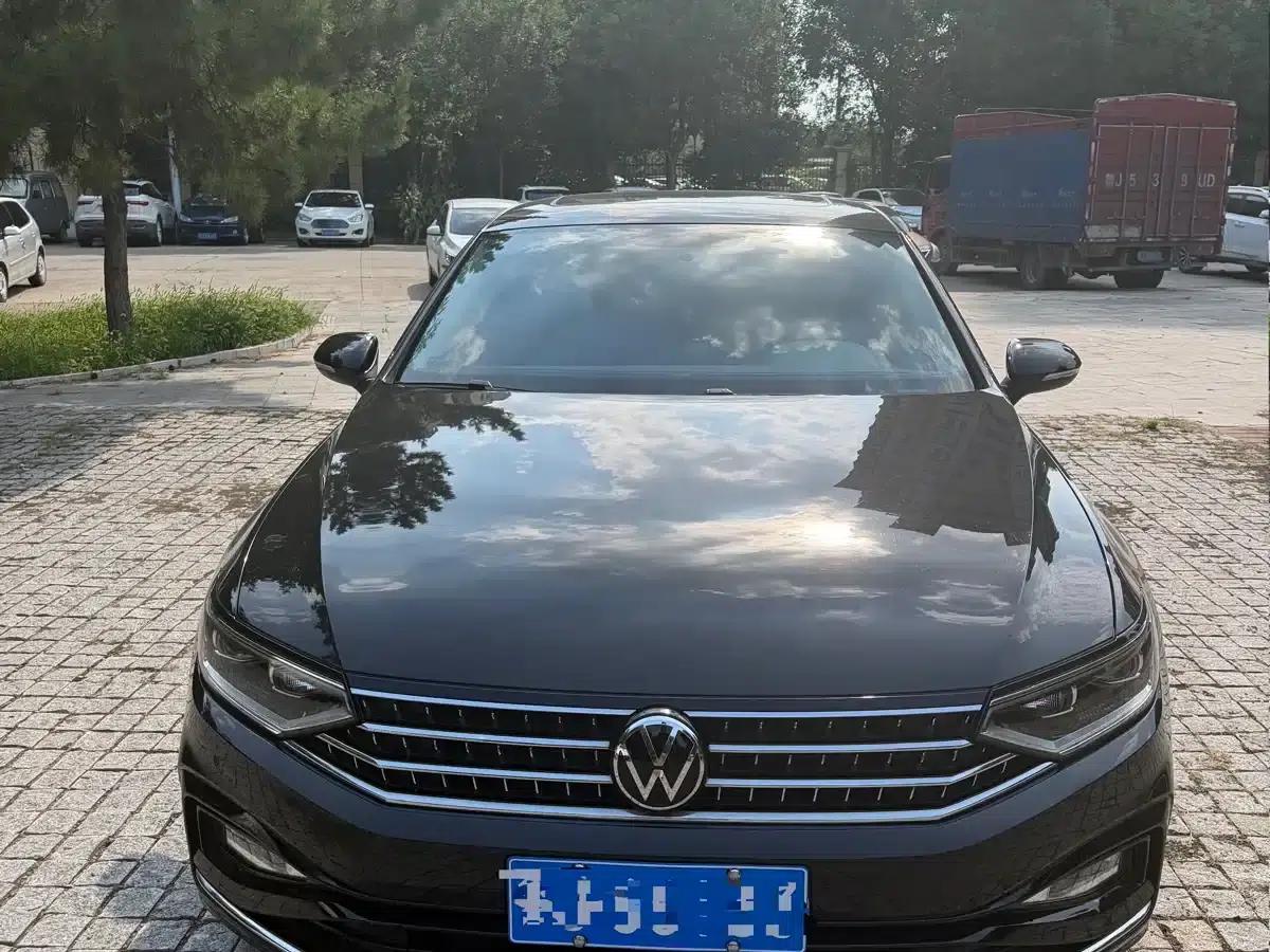 Magotan 2023 2 Millionth Unit Commemorative Edition 280TSI DSG Leading Model — миниатюра 1