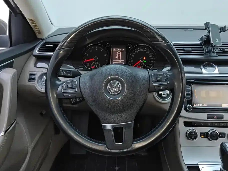 2013 Volkswagen Passat 2.0TSI Premium — миниатюра 15