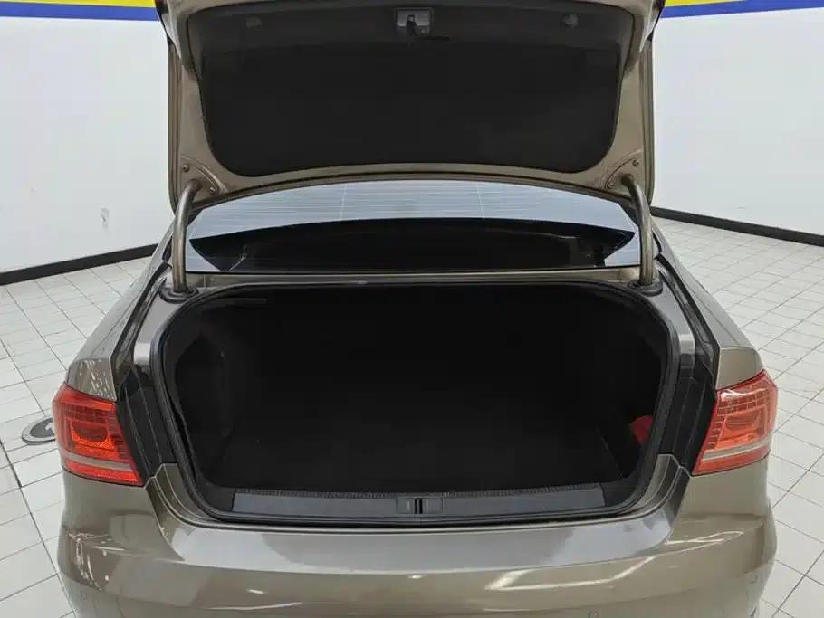 2013 Volkswagen Passat 2.0TSI Premium — миниатюра 4